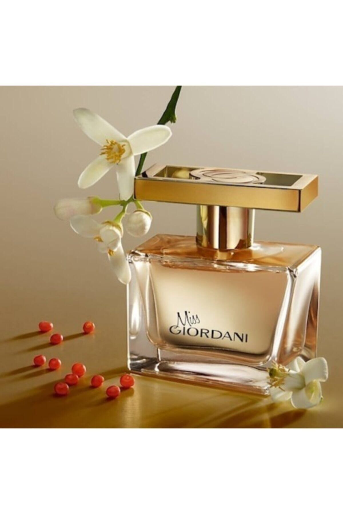 Giordani%20Gold%20Miss%20Giordani%20Edp%2050%20ml%20Kadın%20Parfüm%20868154105207608